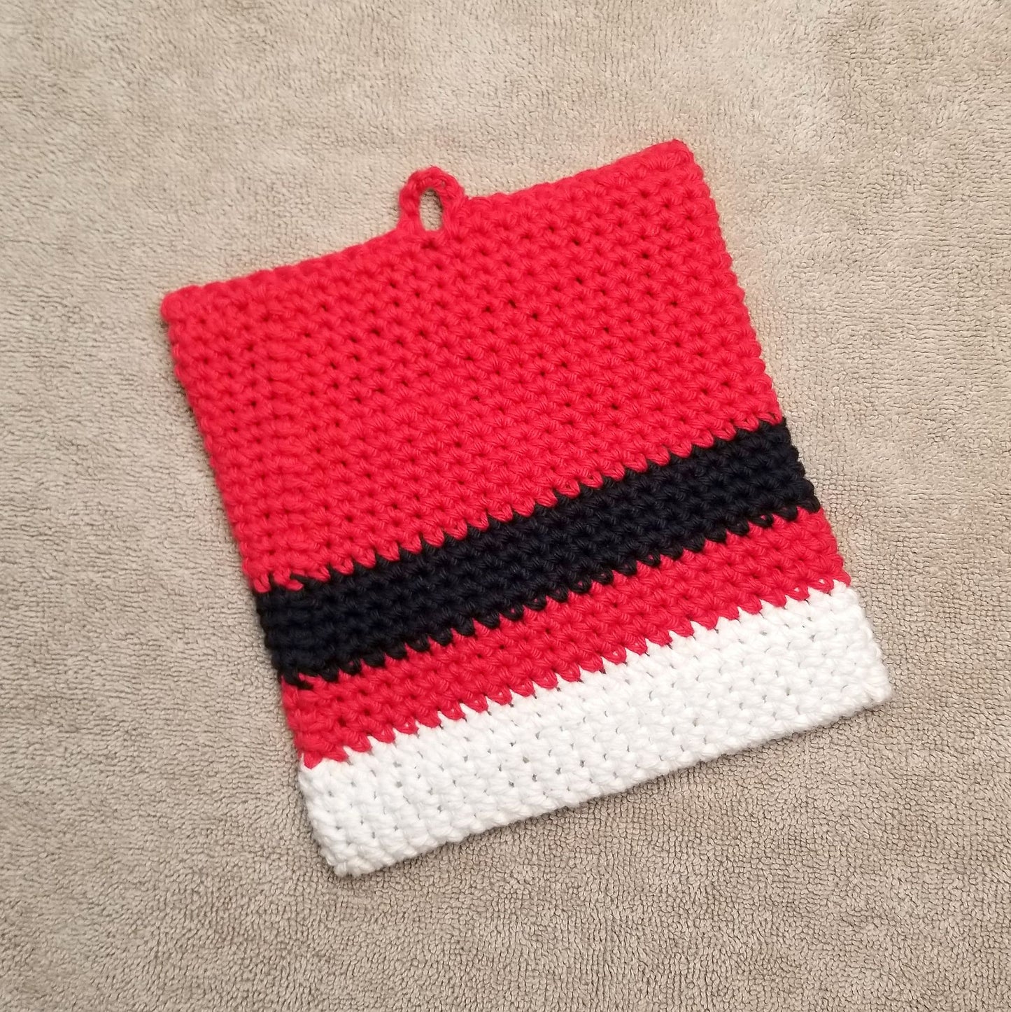 Santa Suit Potholder Crochet Pattern, PDF Digital Download