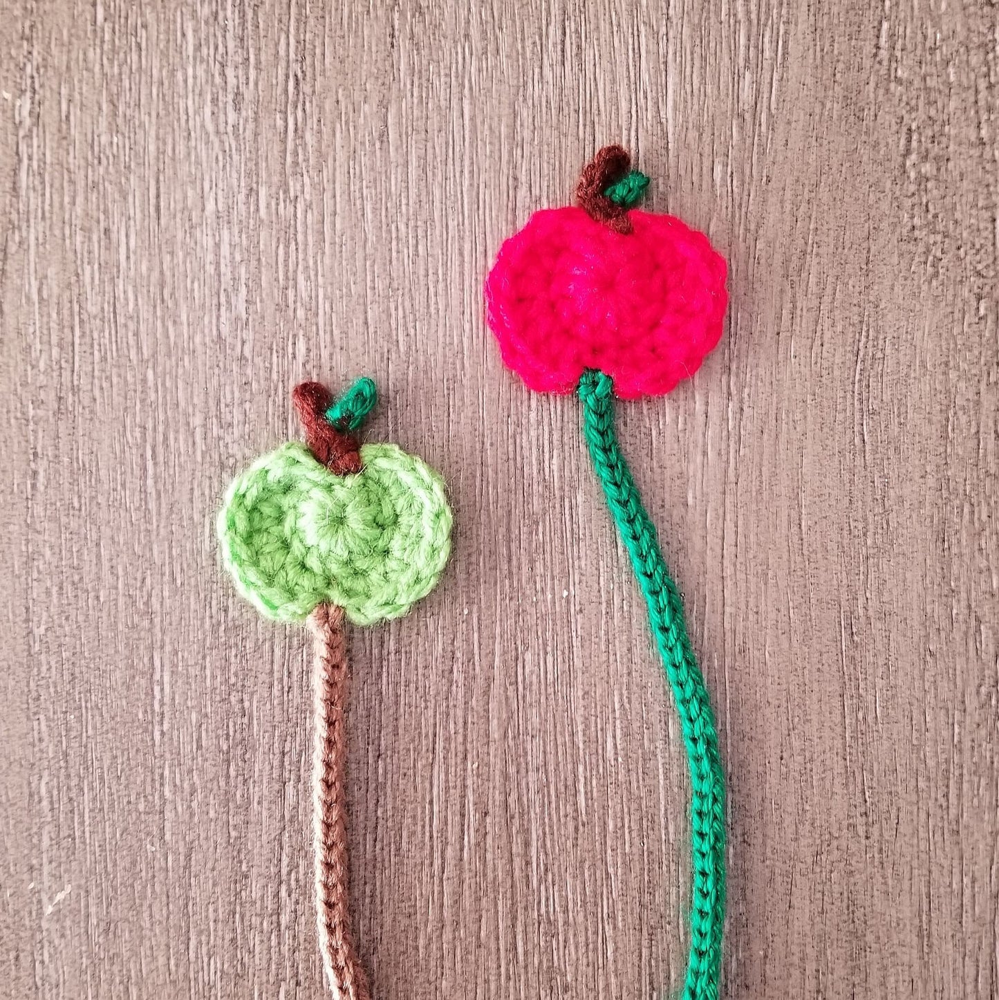 Apple Bookmark Crochet Pattern PDF