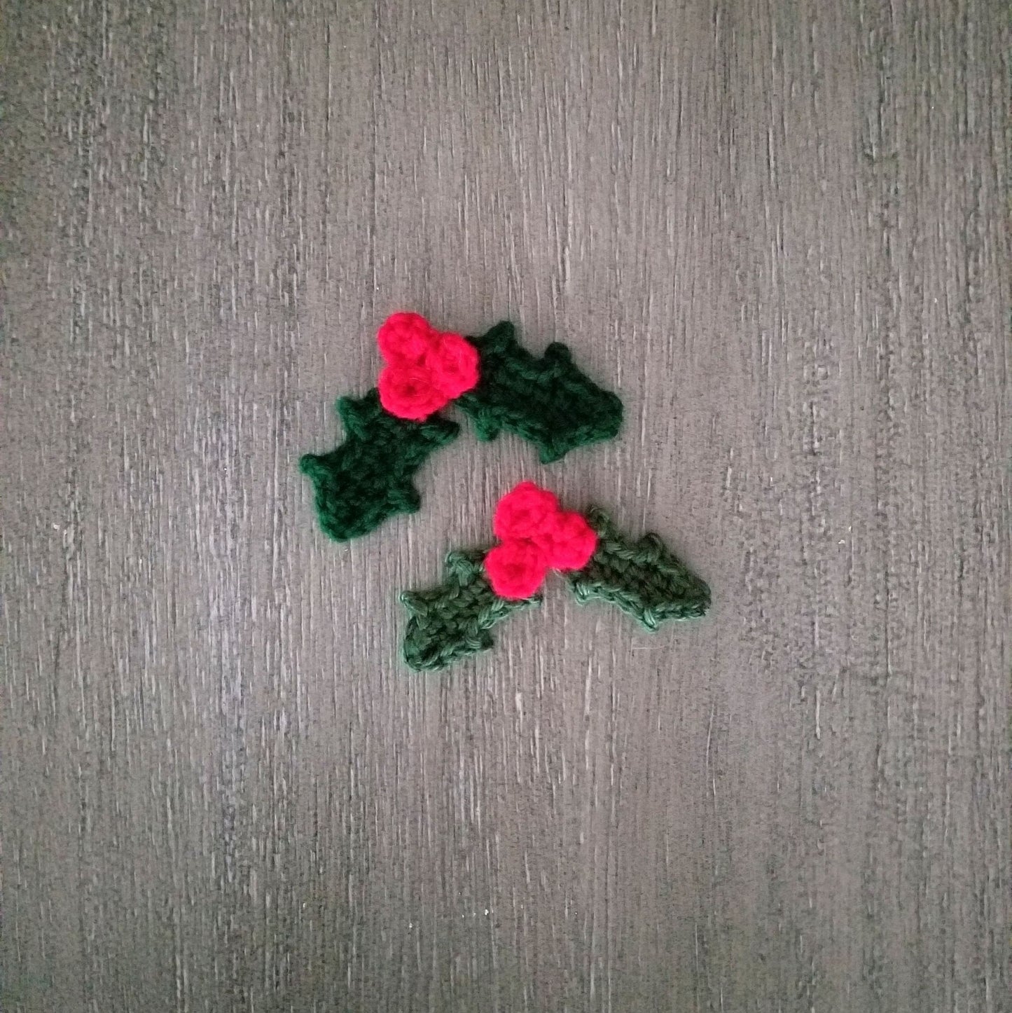 Holly Applique Crochet Pattern, PDF Digital Download