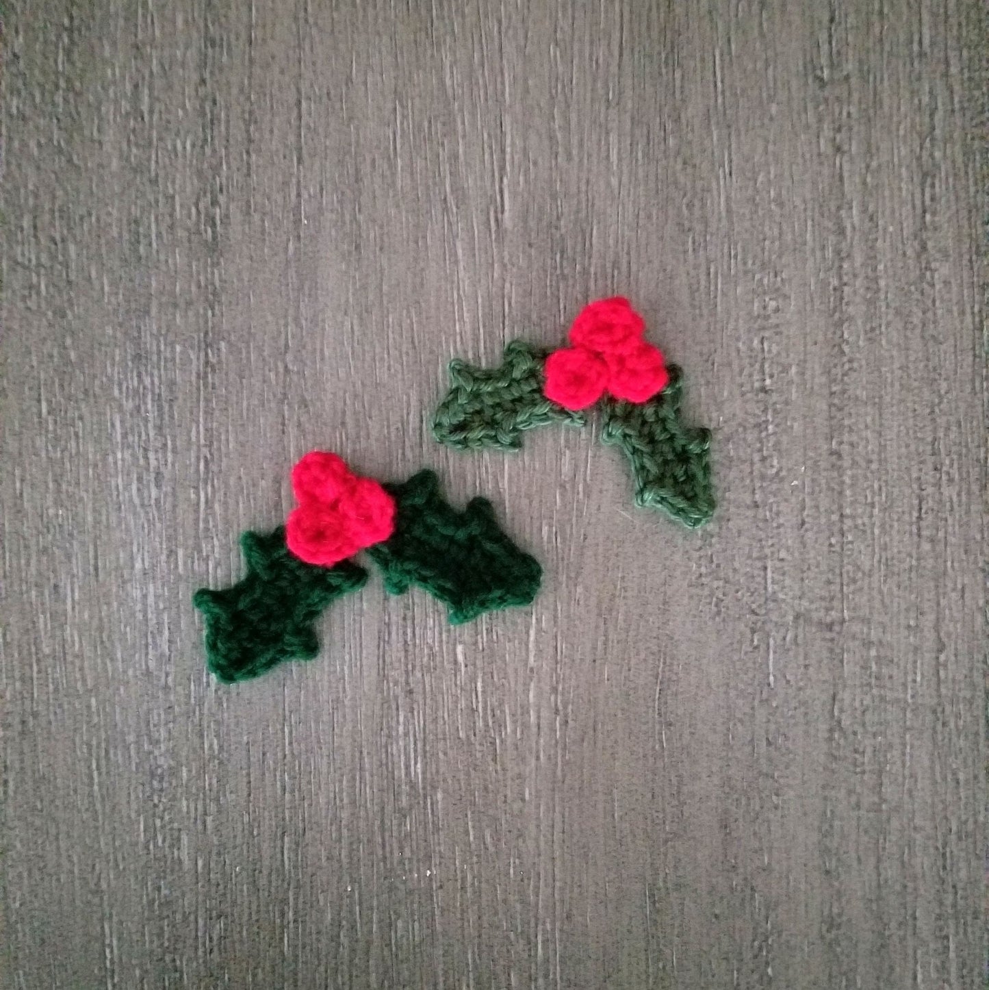 Holly Applique Crochet Pattern, PDF Digital Download