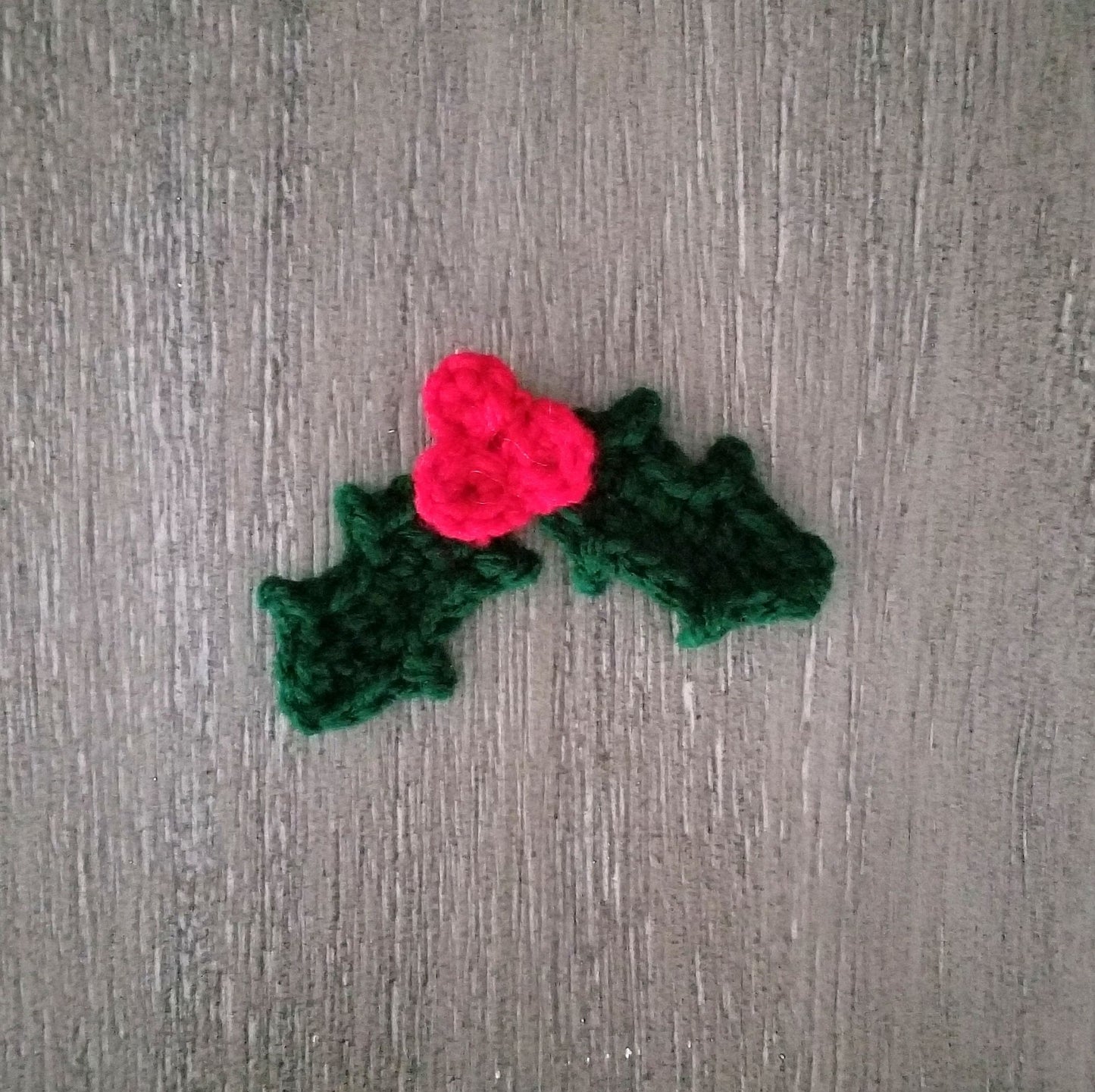 Holly Applique Crochet Pattern, PDF Digital Download